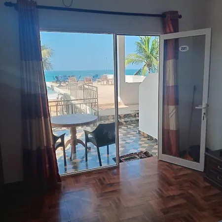 Tamaro Beach Resort Хиккадува Экстерьер фото